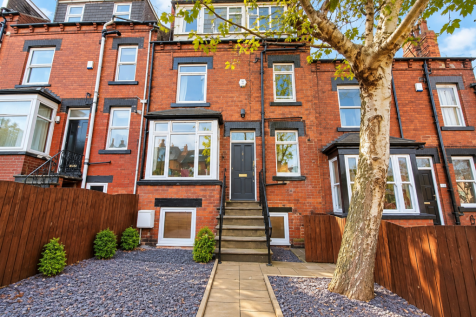 Victorian Red-Brick Terrace in Daylight