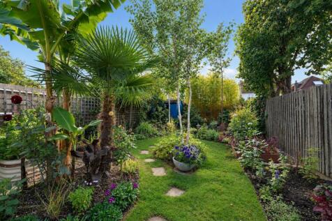 Linkway Garden 2.jpg
