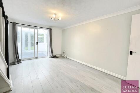 Petrel Close, Adswood, Stockport, SK3 photo 3
