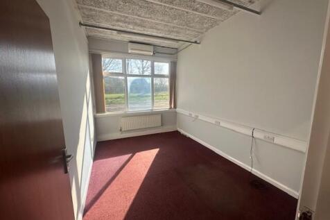 Office to rent Image 3