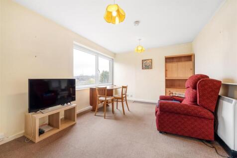 Deverill Court-12.JPG