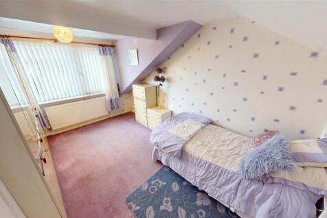 Cranshaw Avenue, Bedroom