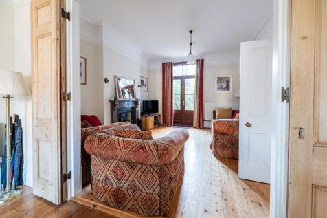 10 Conduit Road-lounge-8.jpg