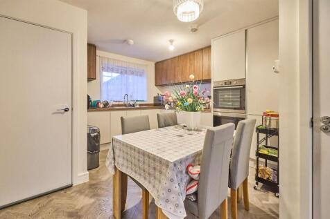 Notleyfield Drive, ES 14.jpg