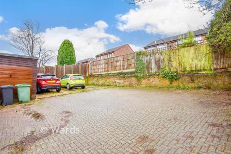 Driveway/Parking