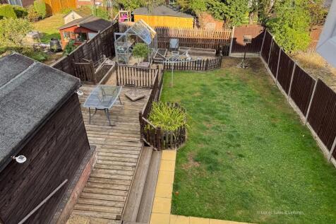 17 Greenfield Ave Kettering-10.jpg