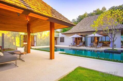 4 Bedroom pool villa