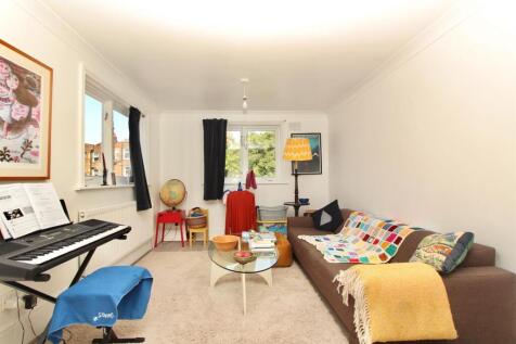 Dynevor Road, N16