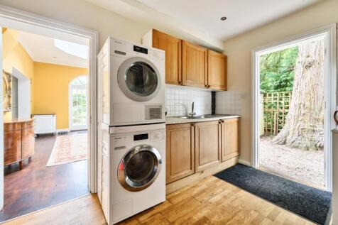 1305250-33-684985...