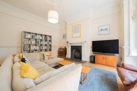 Alexandra Road, Leicester, Leicestershire photo 4