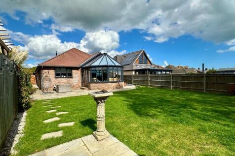 Bexhill-on-sea, TN40 - property photo
