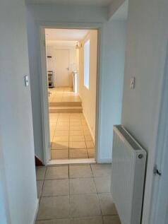 looking ax snug/ dining area to kitchen