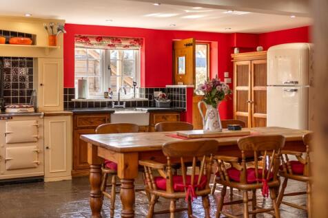 Kitchen image 3