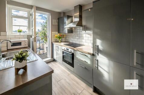 Hatherley Court 141-023 HR - HPA.jpg