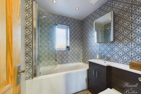 CAM02127G0-PR0094-STILL009