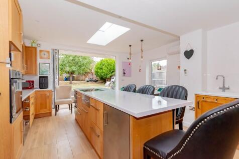 Kitchen 1