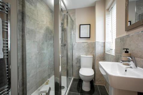 Beat the morning rush with your en suite shower room