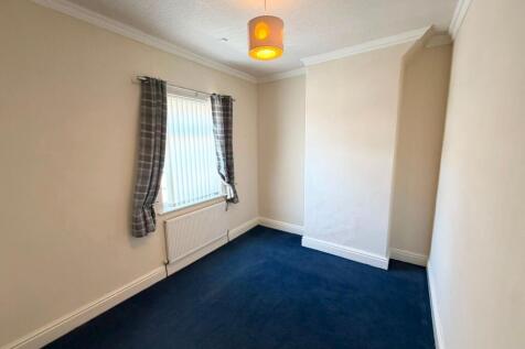 Annan Street, Barrow-In-Furness, LA14 photo 3