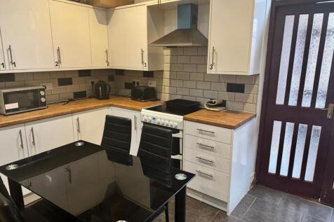 Room 2, 6 Lonsdale Road, Wolverhmampton, West Midlands, WV3 photo 5