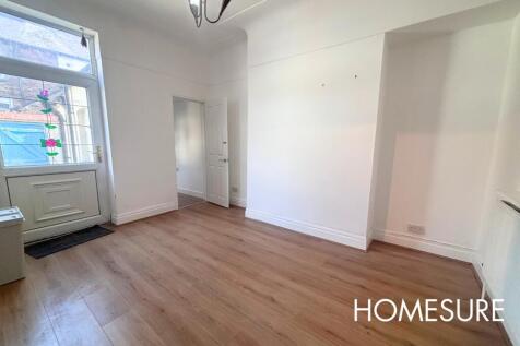 Isabel Grove, Liverpool, L13 photo 4