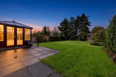 Daresbury Road Rear Garden