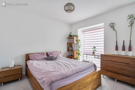 4857d978-c039-4a2...