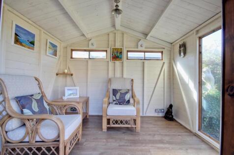 Conifer Close (5).jpg