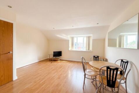 19 Morston Close, Worsley, Manchester, M28 1NY photo 3