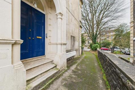 Flat 2, 21 Tyndalls Park Road, Clifton, Bristol BS