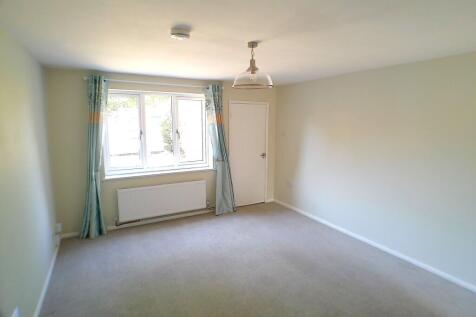 Hine Avenue, Newark, NG24 photo 4