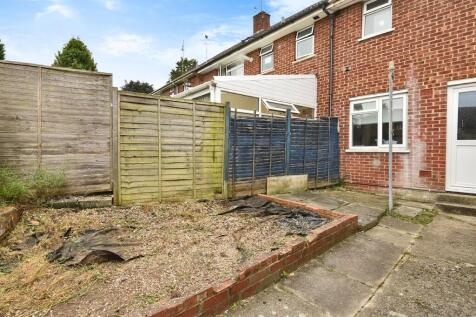Baigent Close, Winnall photo 3