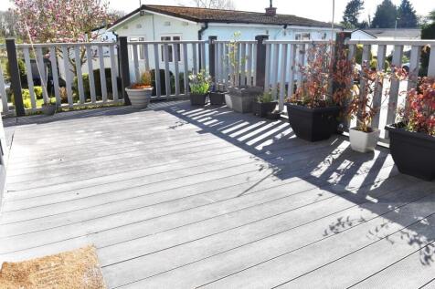 DECKING