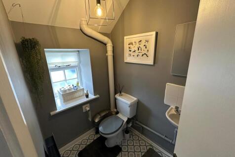 WhatsApp Image 2025-03-11 at 12.34.00_1083b81f.jpg