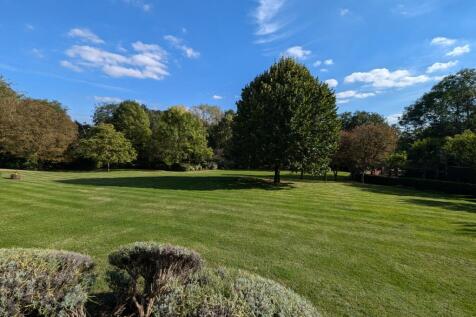 Communal Grounds