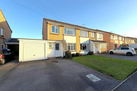 Poole, BH15 - property photo