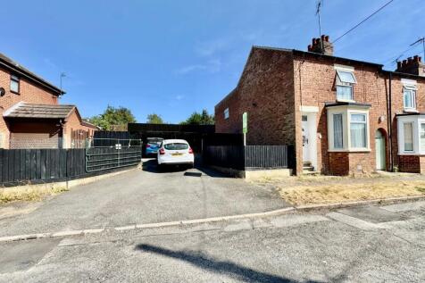 Front of Property &amp; Driveway 