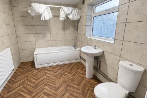 02-bathroom