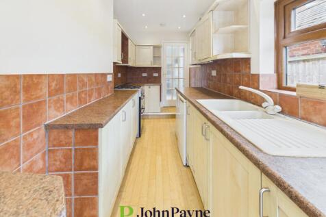 2-bed terraced on Westwood Road, Earlsdon, Coventry, CV5, £1,050/mo