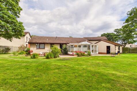32 Loirston Manor