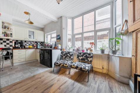 1388383-21-693834...