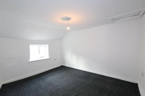 Retail Property (high street) to rent Image 8