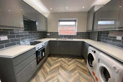 East Grove, Chorlton-on-Medlock, £148pppw photo 3