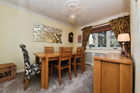 The Pines, Basildon photo 4