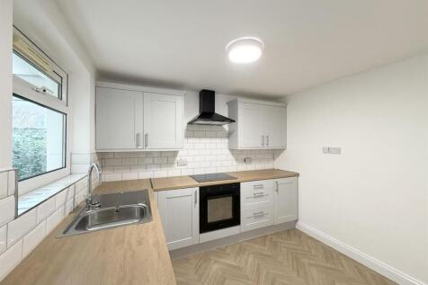 Lumley Close, Newton Aycliffe photo 4