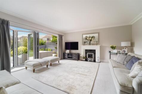 CEDAR WALK, 13B, RUFFETT WOOD HOUSE  (12).jpg