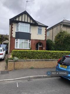 Churchfield Road, Poole, BH15 photo 4