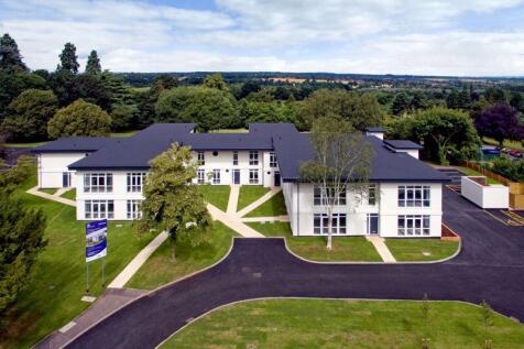 2-bed flat on Danescourt Manor, Tettenhall, £1,300/mo