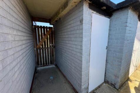 Property Image 32