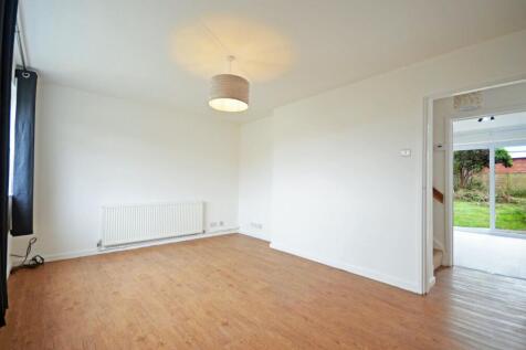 Highfields, Towcester, NN12 photo 4