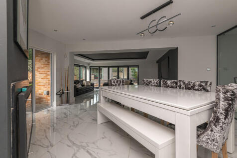 57 - 10 Bradfield...